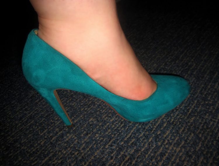 Styling a Black Poplin Shirtdress from Lauren Ralph Lauren 3 A teal suede pump from Jessica Simpson's shoe brand