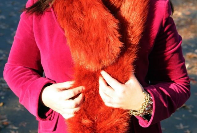 fur collar