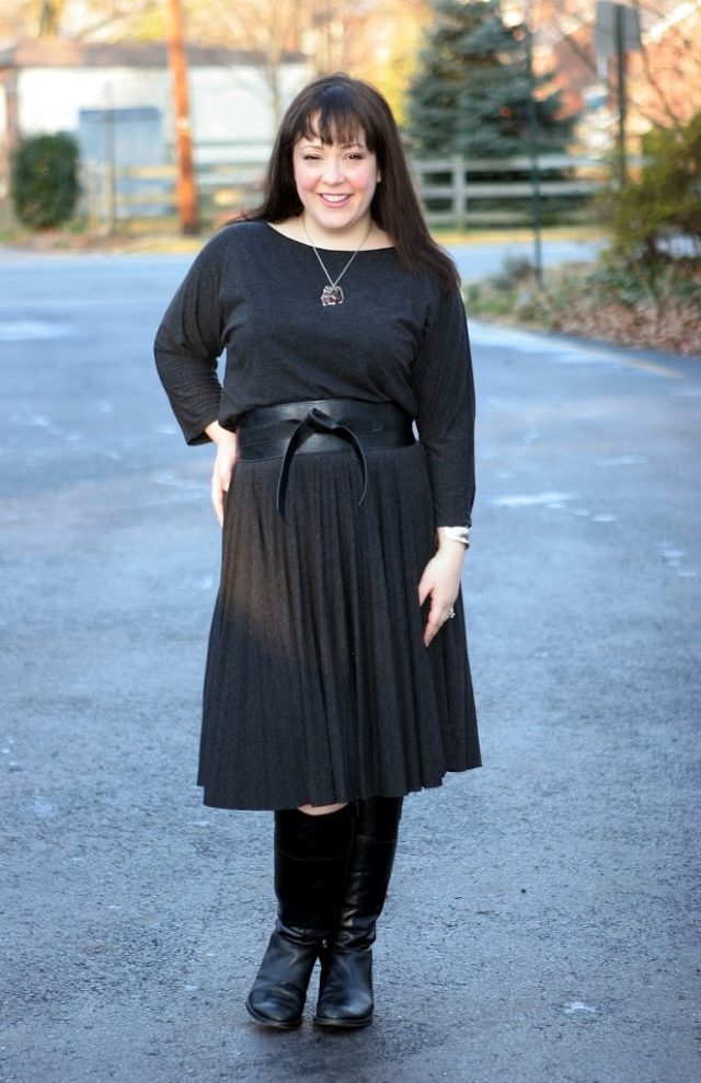Alison Gary of Wardrobe Oxygen in a charcoal jersey work dress from White House | Black Market styled with a bloodstone and silver necklace and black leather obi belt