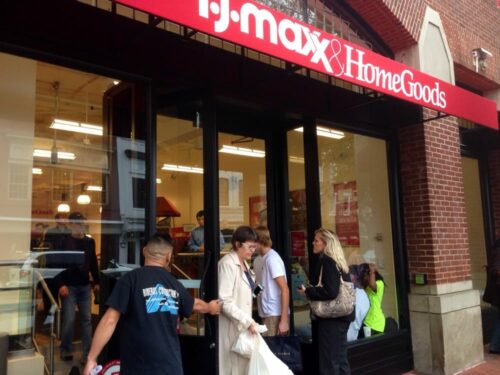 T.J.Maxx Metro Center: The 1000th Store comes to Washington D.C.