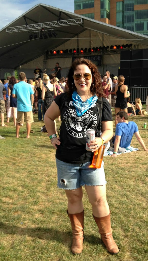 Forecastle OOTD Saturday 3 outside 2