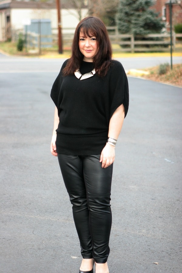 Wednesday: Back in Black 1 curvy fashion blogger1