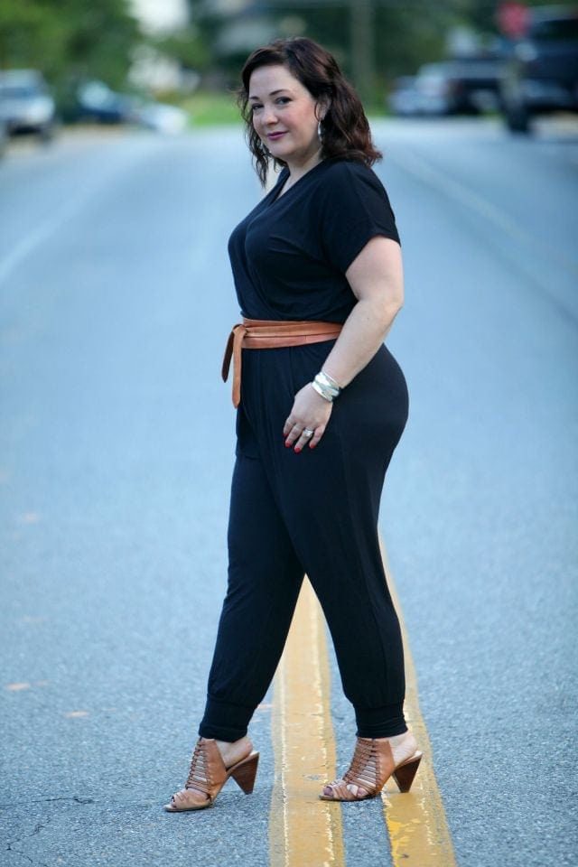 Wardrobe Oxygen wearing a Loveappealla jersey jumpsuit with Vince Camuto sandals and a leather obi belt