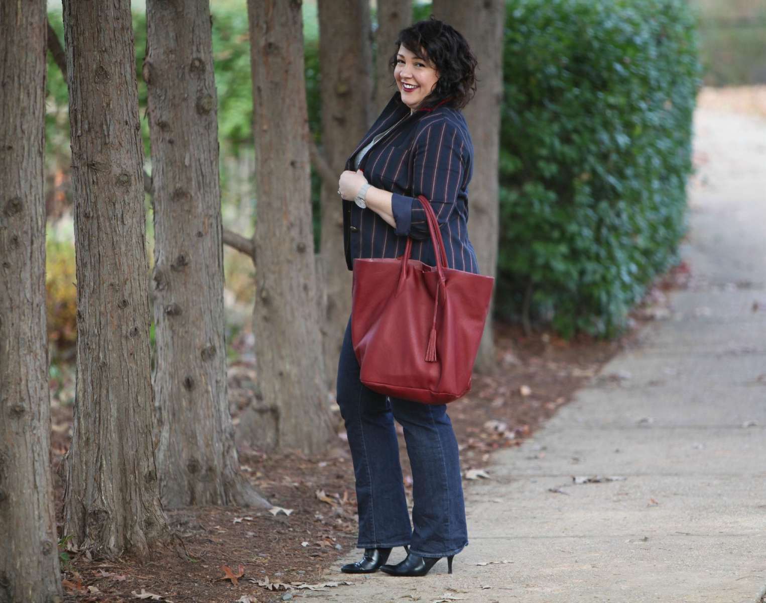 Wardrobe Oxygen wearing a blazer and jeans from Talbots with ADORA Bags tote in Limited Edition Marsala Leather