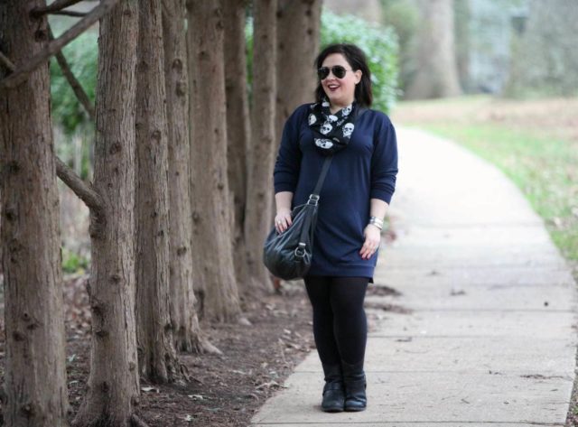 Wardrobe Oxygen, an over 40 fashion and personal style blog, featuring a navy sweatshirt dress and black harness boots