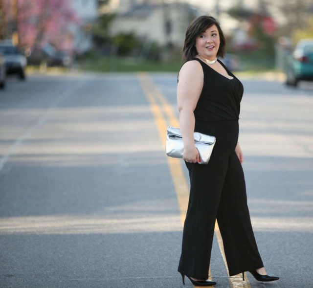 wardrobe oxygen over 40 blogger wearing karen kane jumpsuit topshop clutch