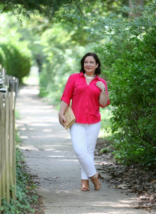 Wardrobe Oxygen in a Caslon roll sleeve cotton shirt and Gap Girlfriend jeans