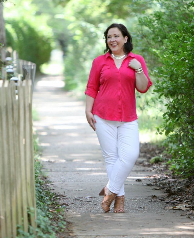 Wardrobe Oxygen in a Caslon roll sleeve cotton shirt and Gap Girlfriend jeans