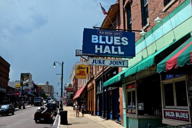 Beale Street Memphis - Wardrobe Oxygen