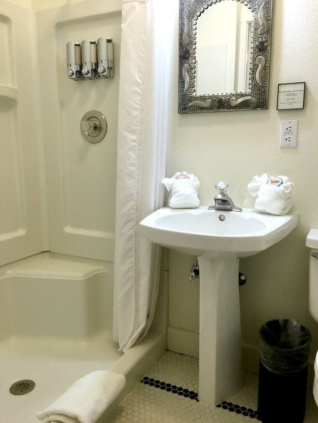 Leland House Queen Suite Bathroom Durango Colorado