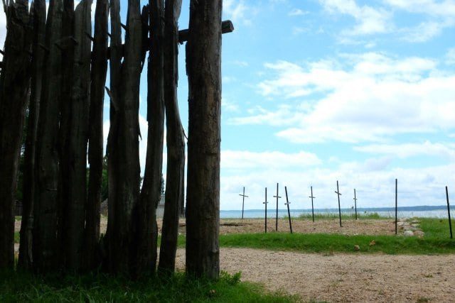 jamestowne graves