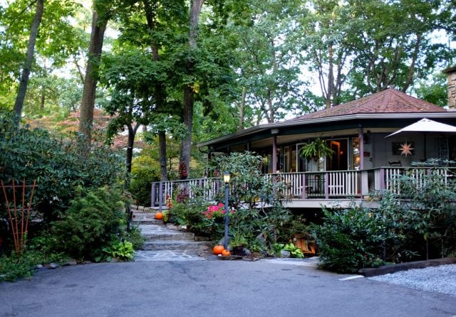 Crooked Oak Mountain Inn Asheville Review