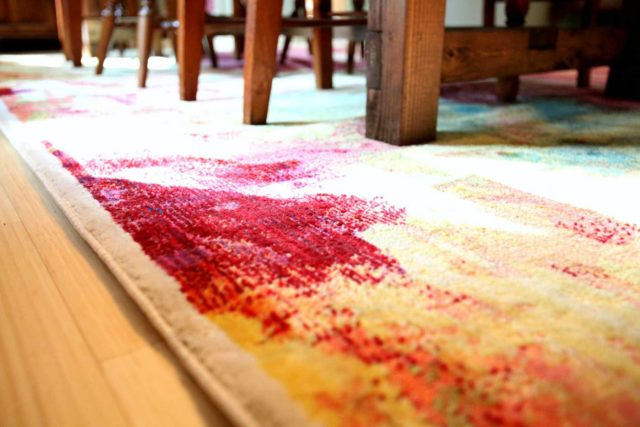 House and Home: Wardrobe Oxygen's Dining Room Rug Expedition Giveaway