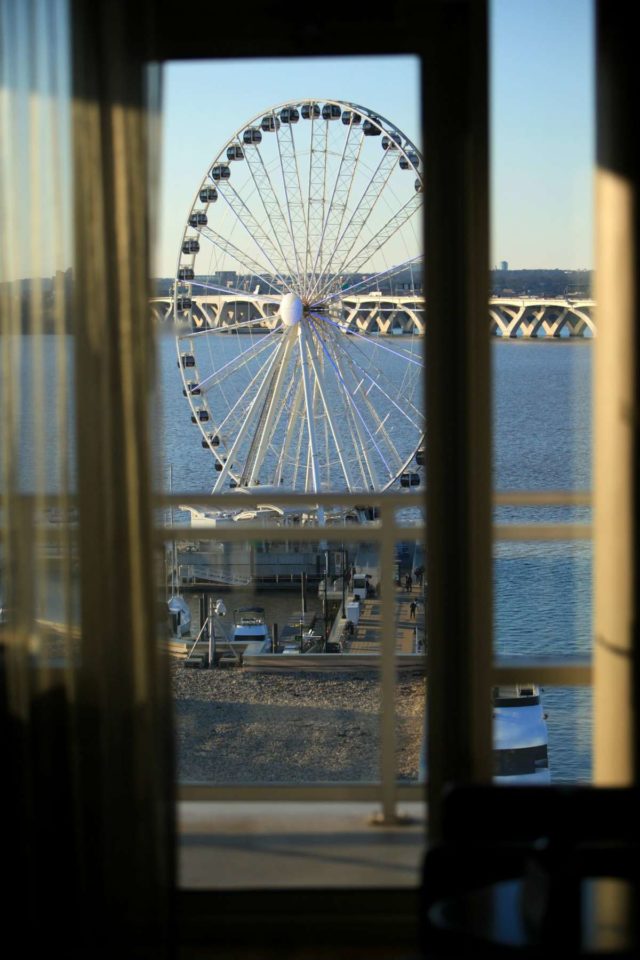 wardrobe oxygen ac hotel capital wheel view