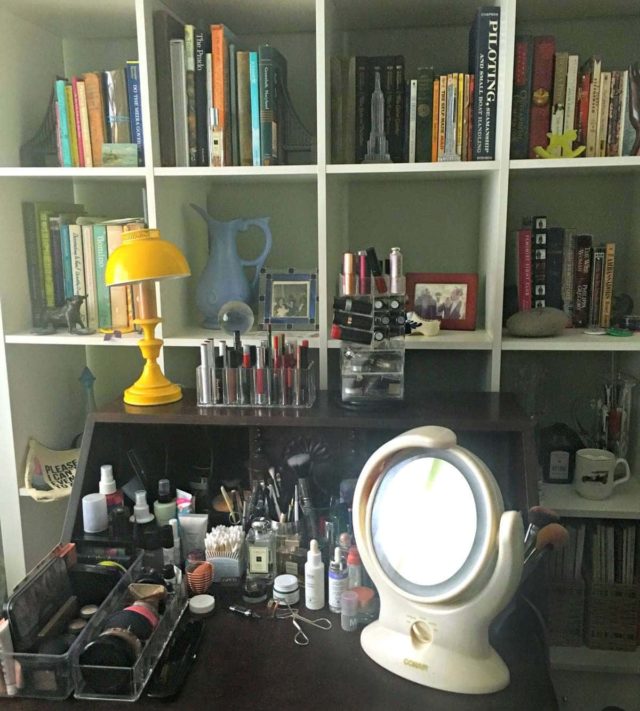 debbie ashpes makeup table