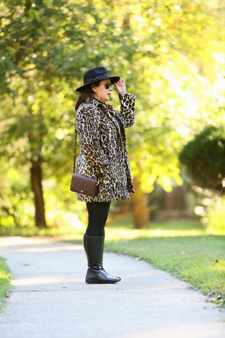 chicos faux fur leopard print coat with the Dagne Dover Andra small crossbody on Alison Gary of Wardrobe Oxygen