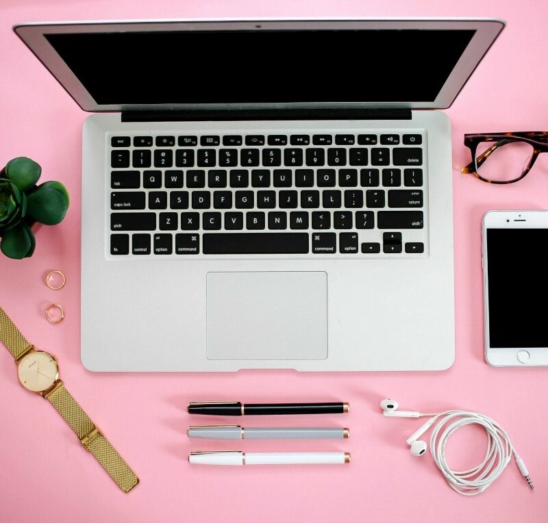 The business of blogging: how to figure out rates and your worth and my experience with pitching as a fashion blogger