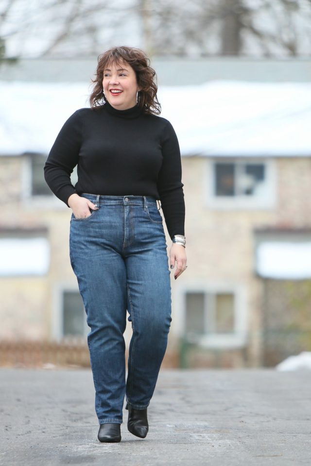 Everlane Jeans Review by a Curvy Size 12/14 Petite Woman