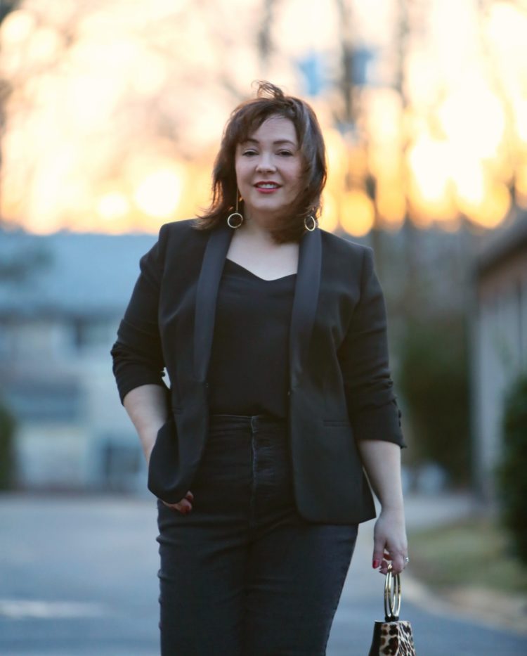 Wardrobe Oxygen in a Talbots Le Smoking jacket, Everlane high waisted jeans, and a Thacker NYC leopard calf hair ring handle purse #40plusstyle