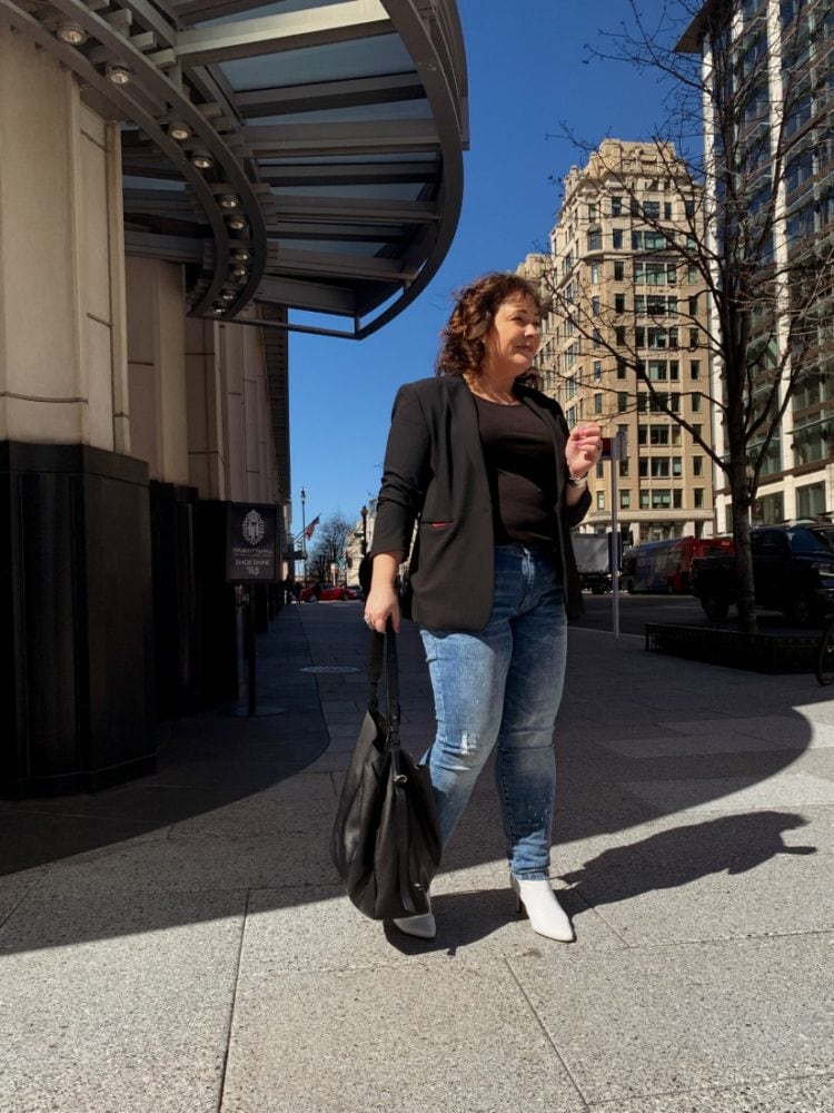 Black Ann Taylor Bi-Stretch one button blazer with Universal Standard Loire ribbed tank and Cabi Cinch Skinny jeans as seen on Wardrobe Oxygen