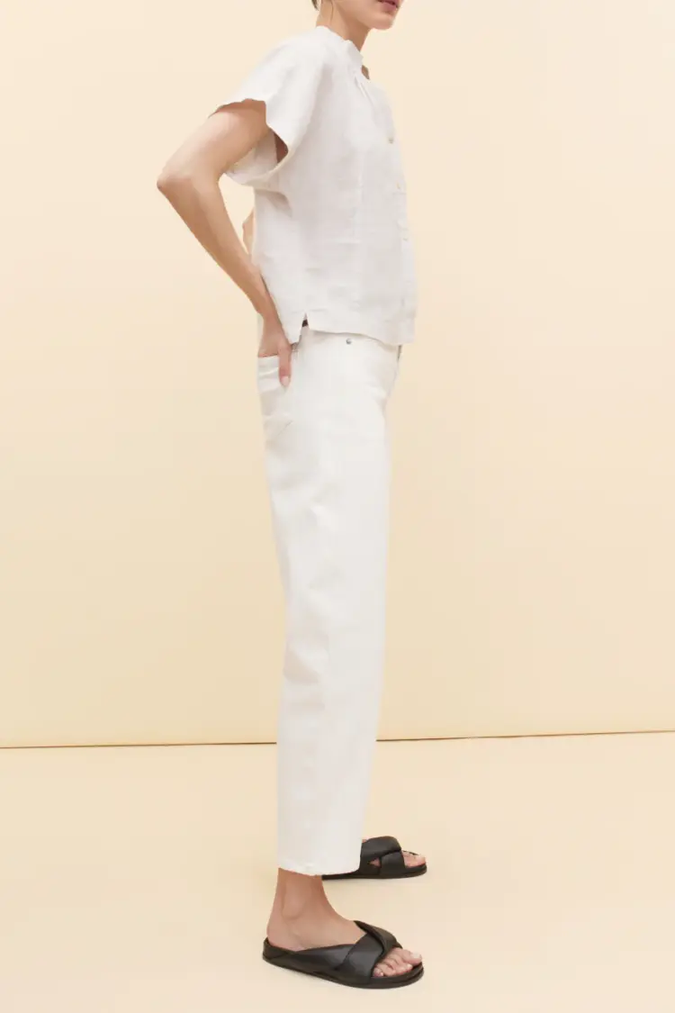 The Best White Jeans for Women Over 50: All Sizes and Lengths & The Best Styles 6 AYR The Knockout barrel leg white jeans