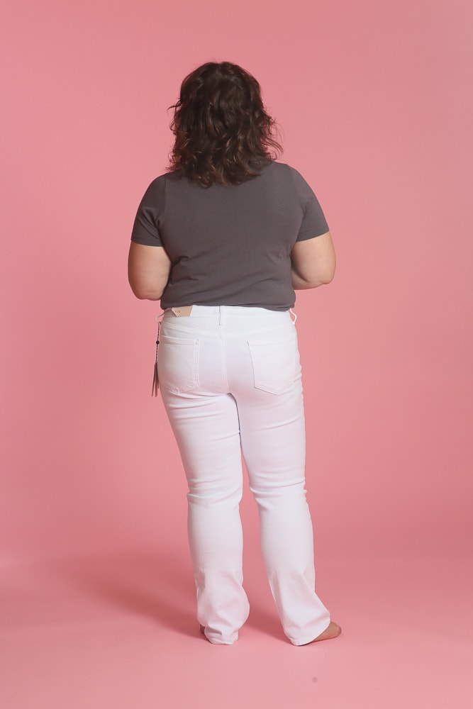 reviewing the NYDJ Marilyn jeans in white and how well they fit, opacity, and wearability