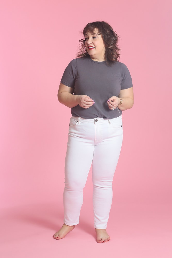 Reviewing the cabi High Straight Jean in white from their Spring 2019 collection 