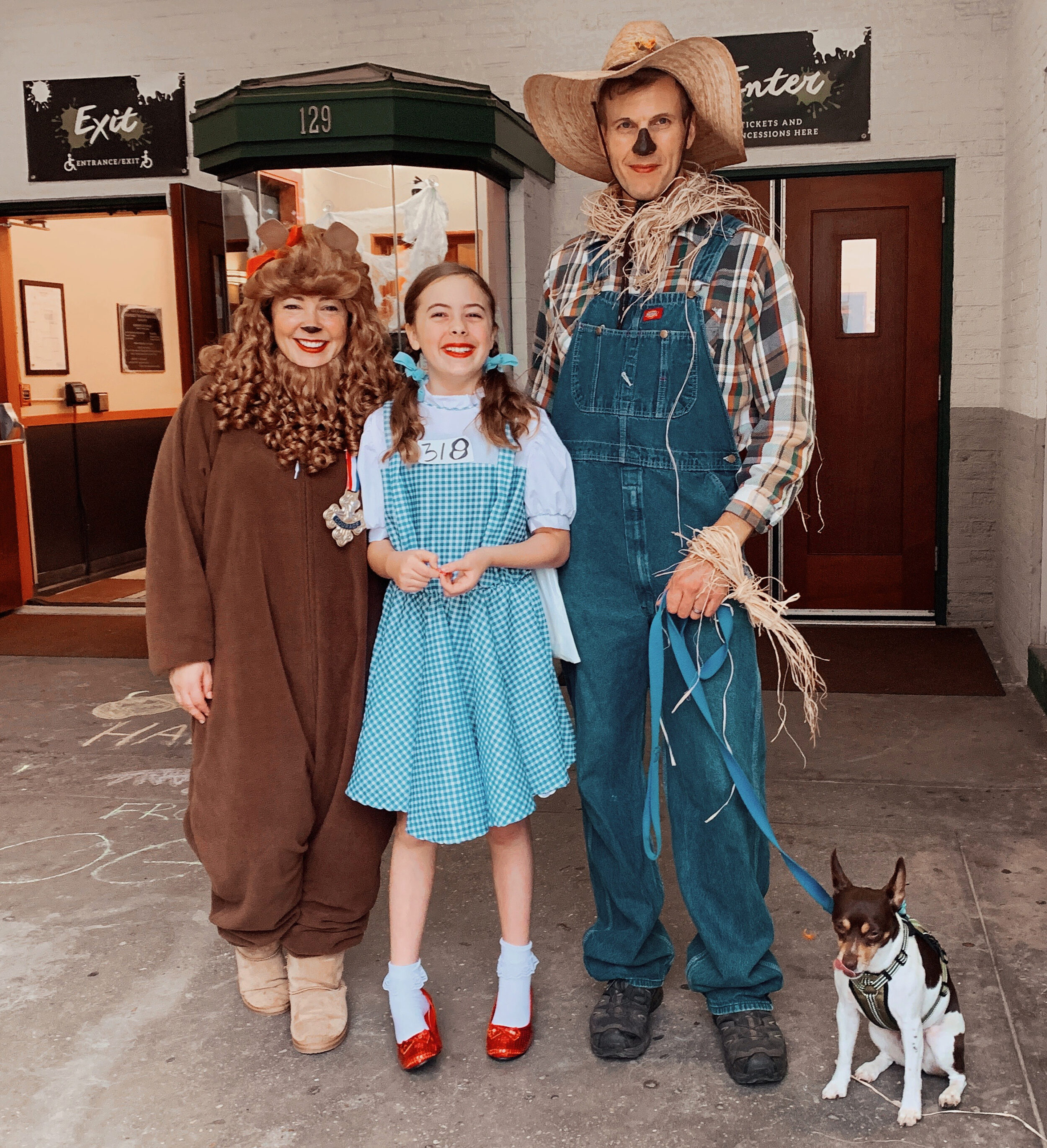 Family Wizard of Oz Costume for Halloween