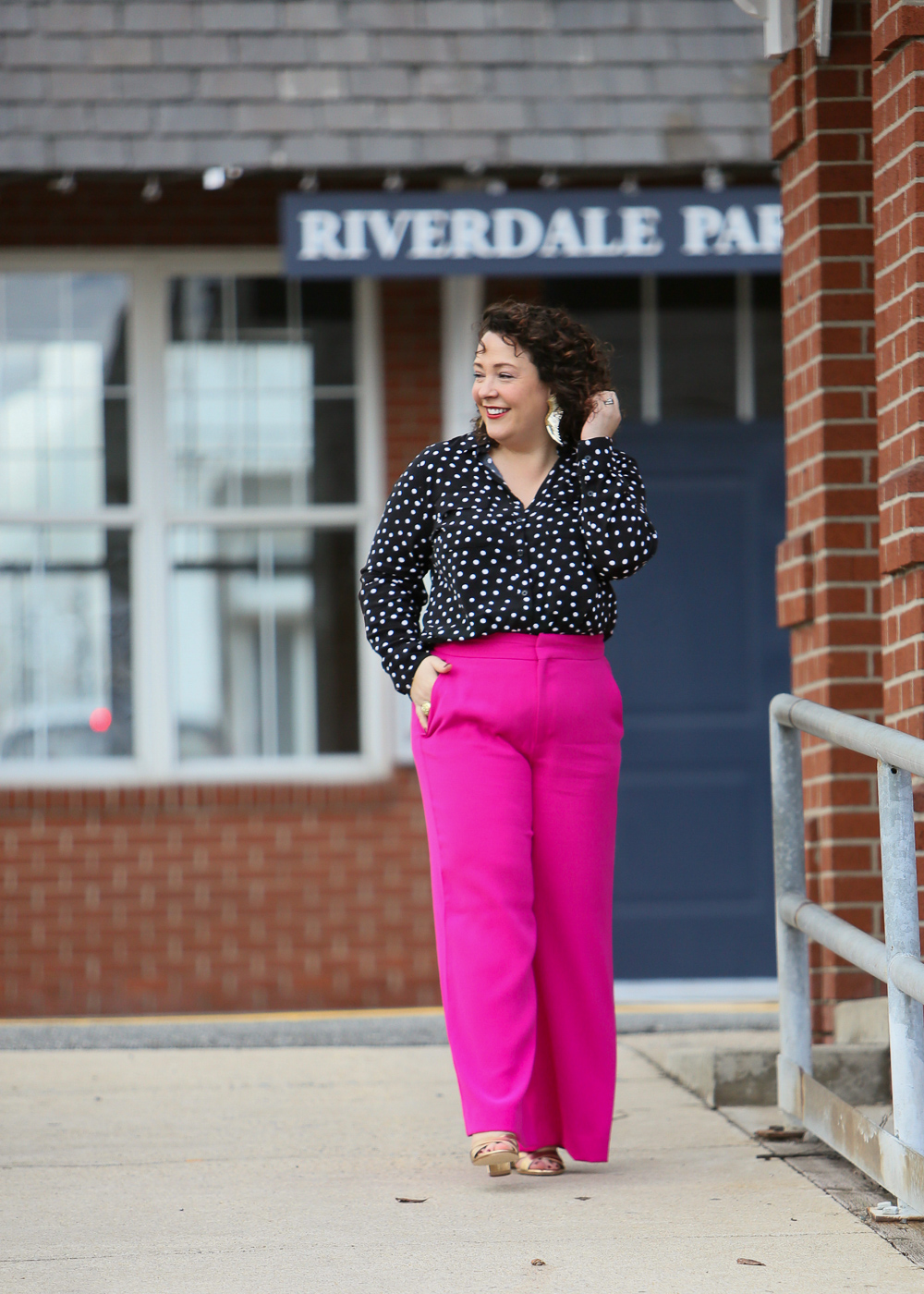 pink wide leg pants outfit
