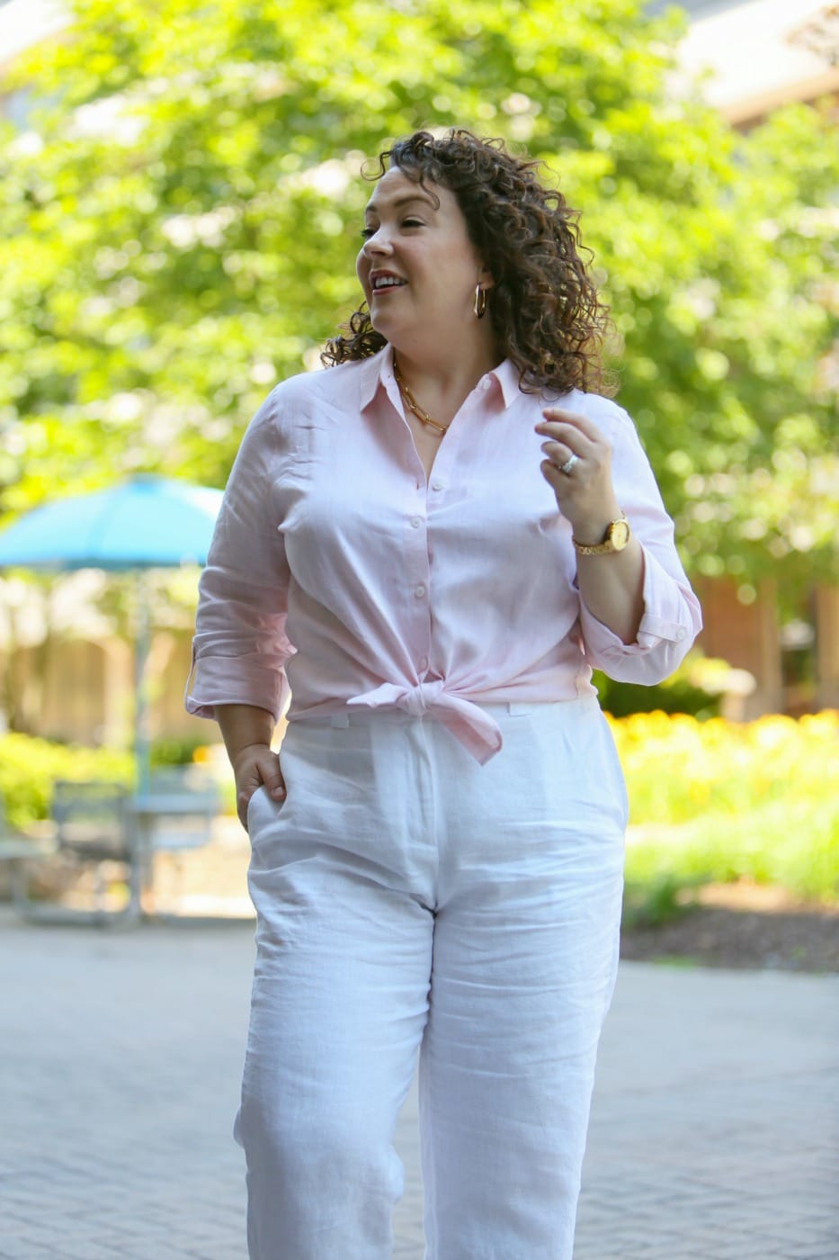 Chicos on sale white capris