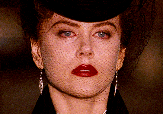 satine gif moulin rouge