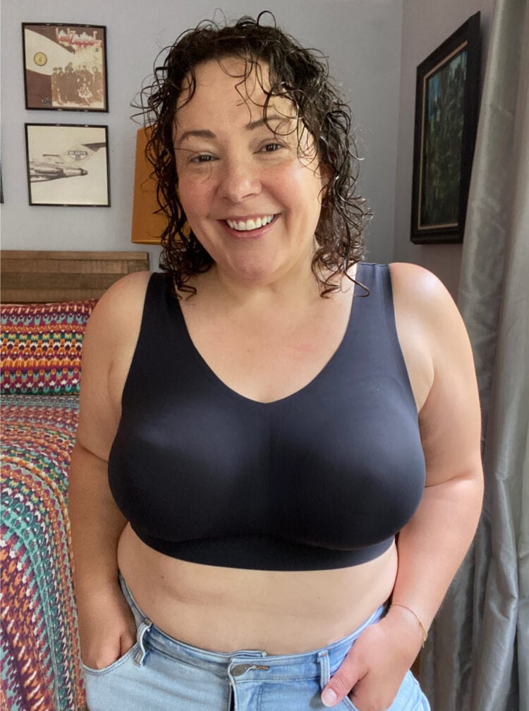 Alison in the Evelyn & Bobbie Defy Bra, review on Wardrobe Oxygen