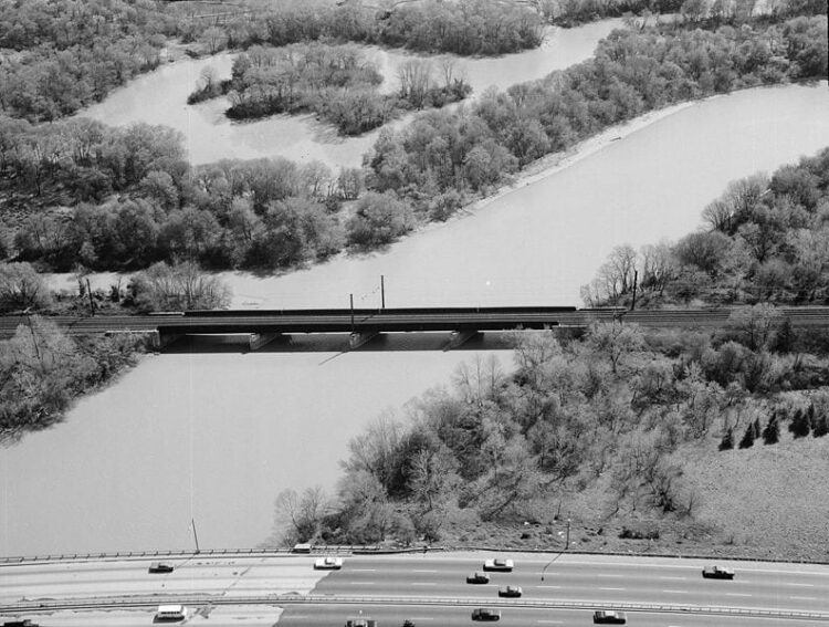793px amtrak anacostia river bridge 1977