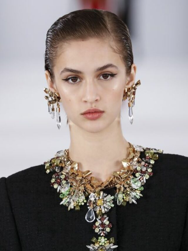 5 Hottest Jewelry Trend for Fall 2022 - Wardrobe Oxygen