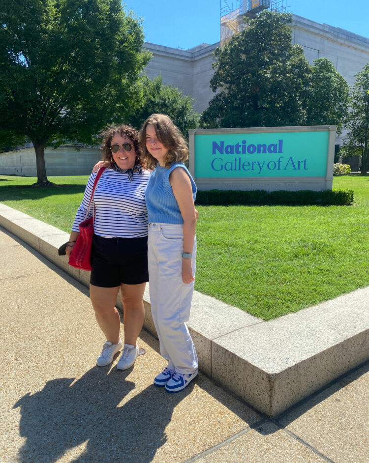 what to wear sightseeing in dc women over 40