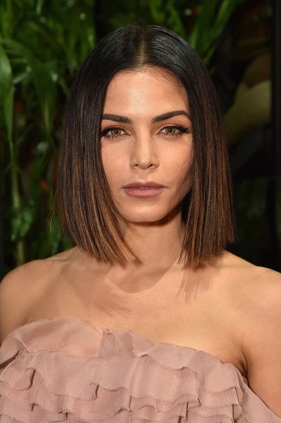 Actress and dancer Jenna Dewan with blunt bob