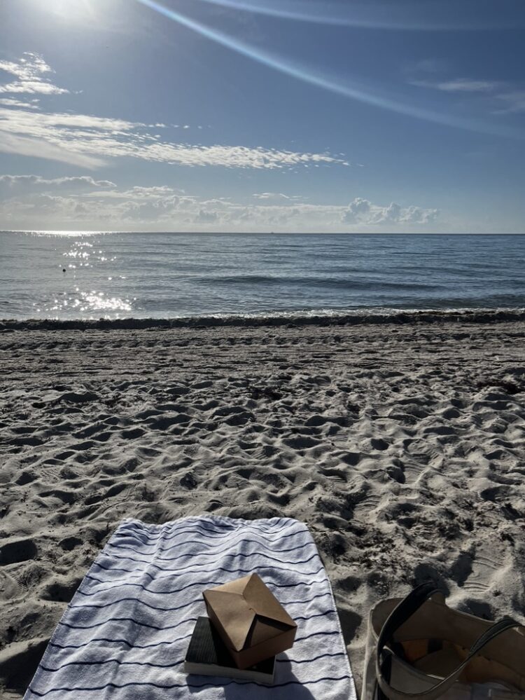 Breakfast on the beach