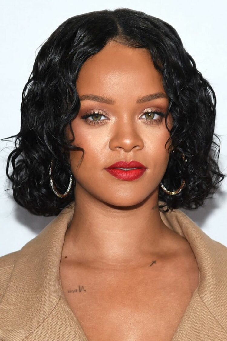 rihanna curly bob