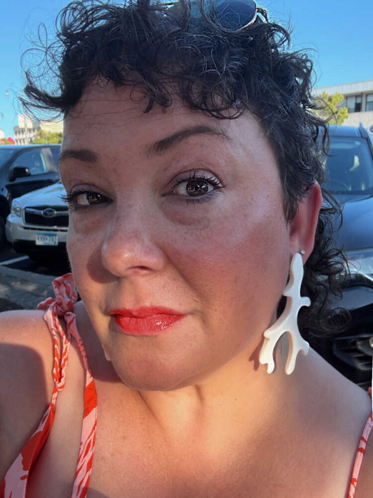 bright lip summer makeup