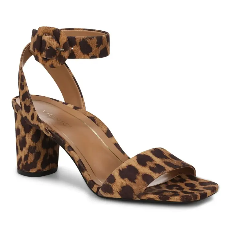 The stylish Zinfandel block heel sandal from Vionic.