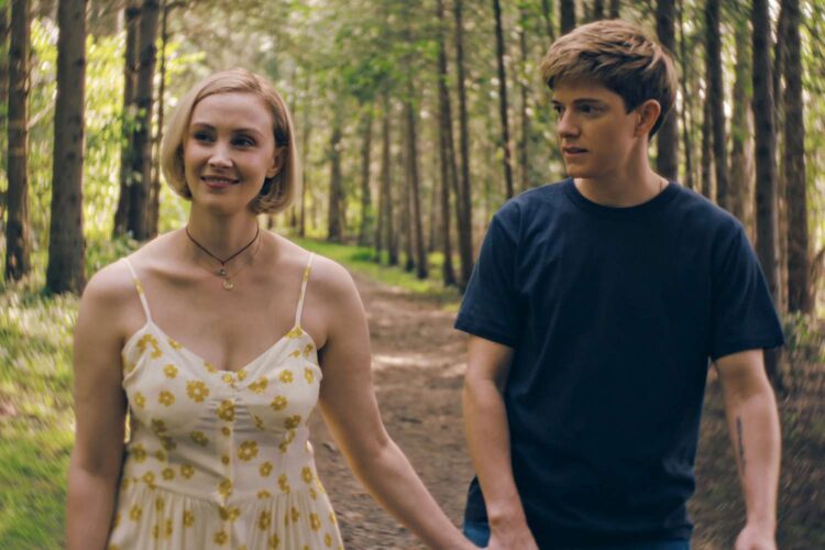 wayward laura and alex