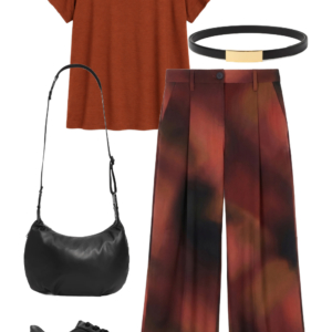 Rust merino T-shirt with printed wide-leg pants, black sneakers, shoulder bag, belt and gold jewelry