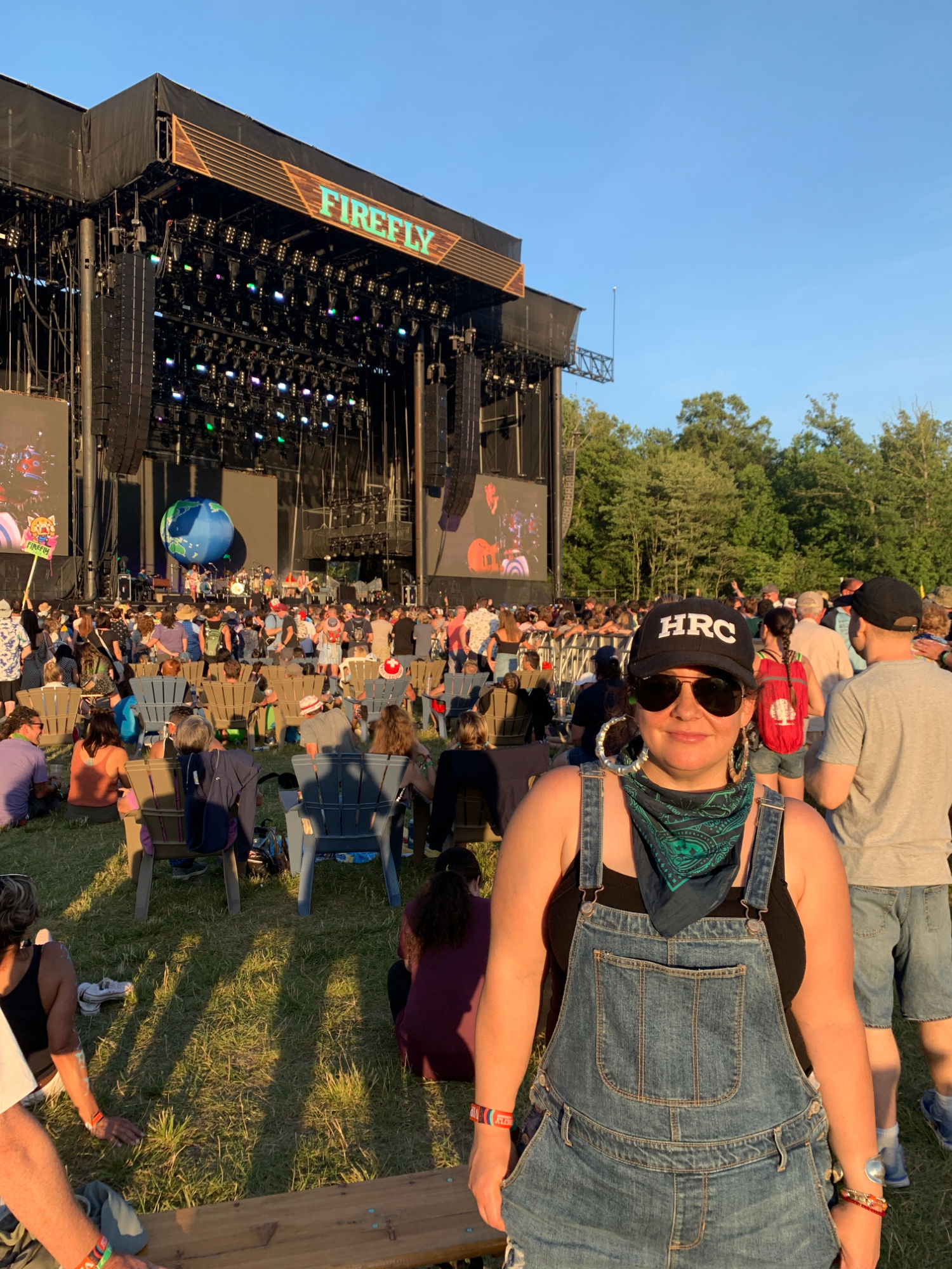 woman over 40 what to wear to a music festival